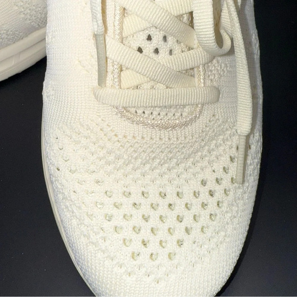 APL Women Techloom Breeze Sneaker Women’s Size 10 - Picture 8 of 14